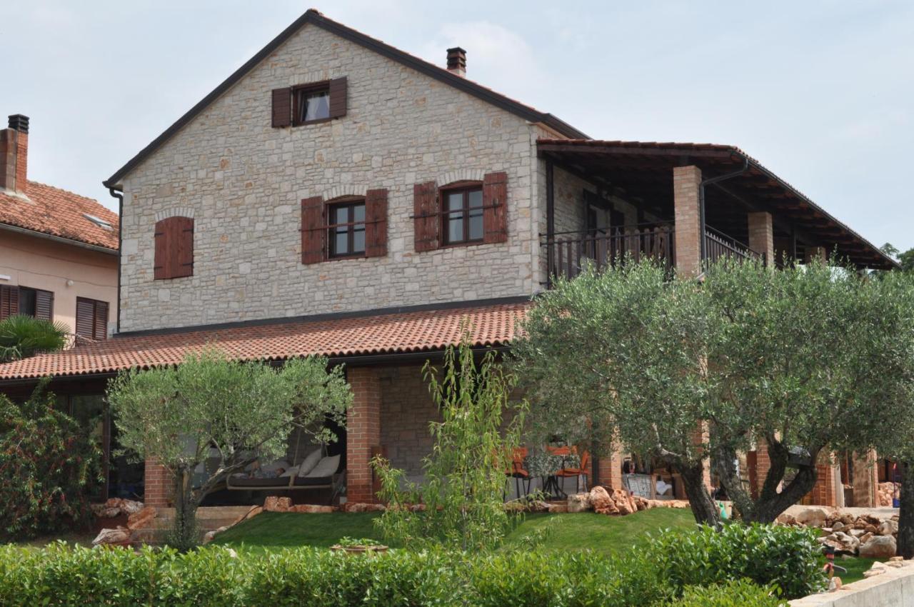 Apartments Oliva Fiorini Bagian luar foto