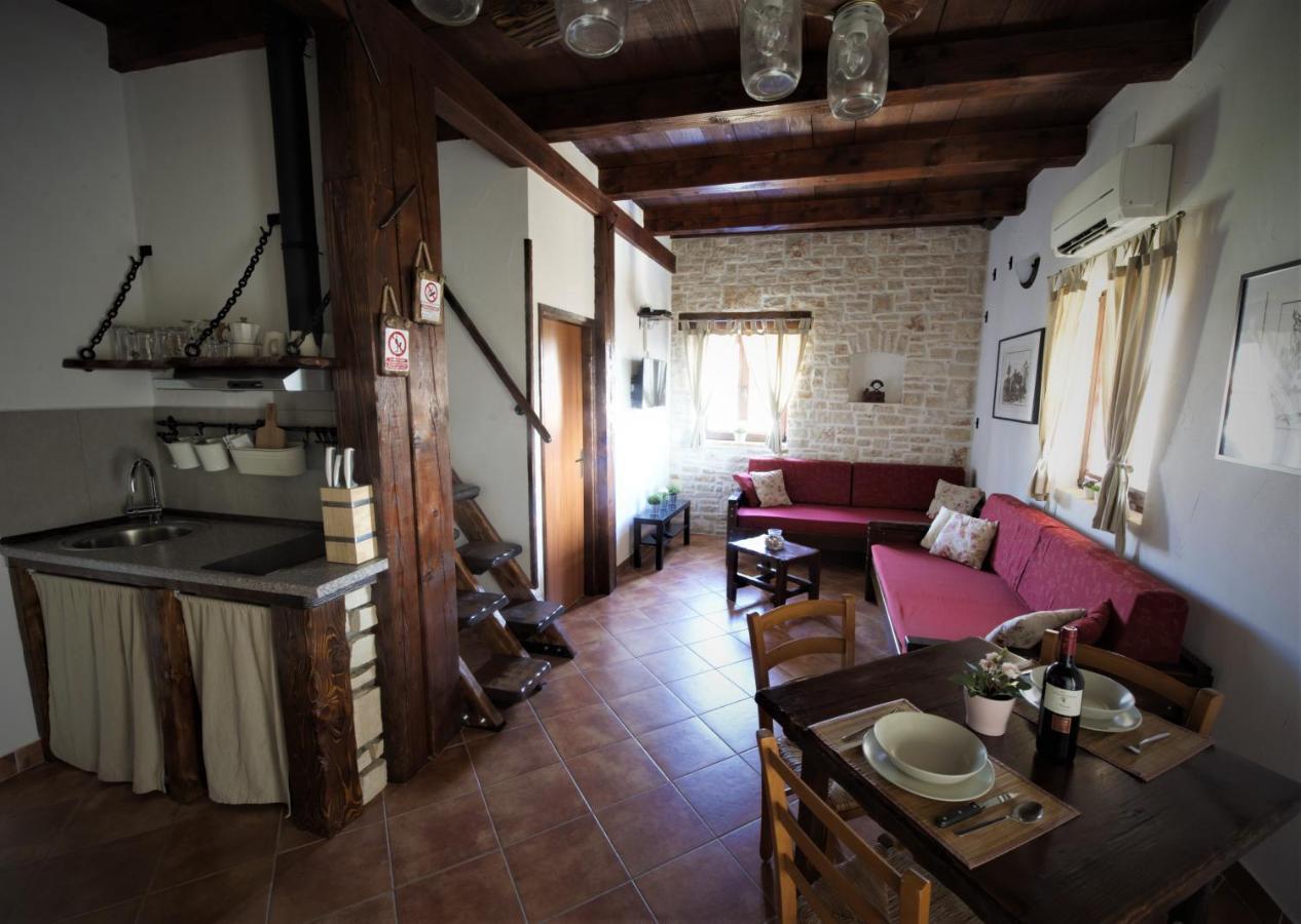 Apartments Oliva Fiorini Bagian luar foto
